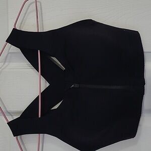 Black Lululemon Women's Sports Bra